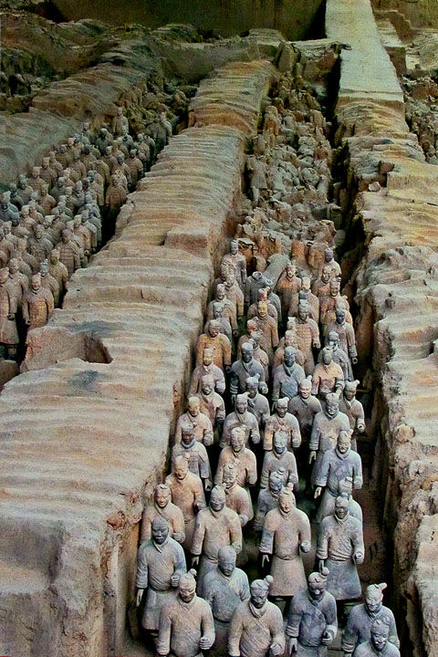An army of about 8,000  that were buried at Emperor Qinshihuang's tomb.