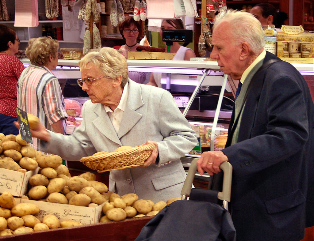 Senior shoppers at the daily indoor market in Avignon.
