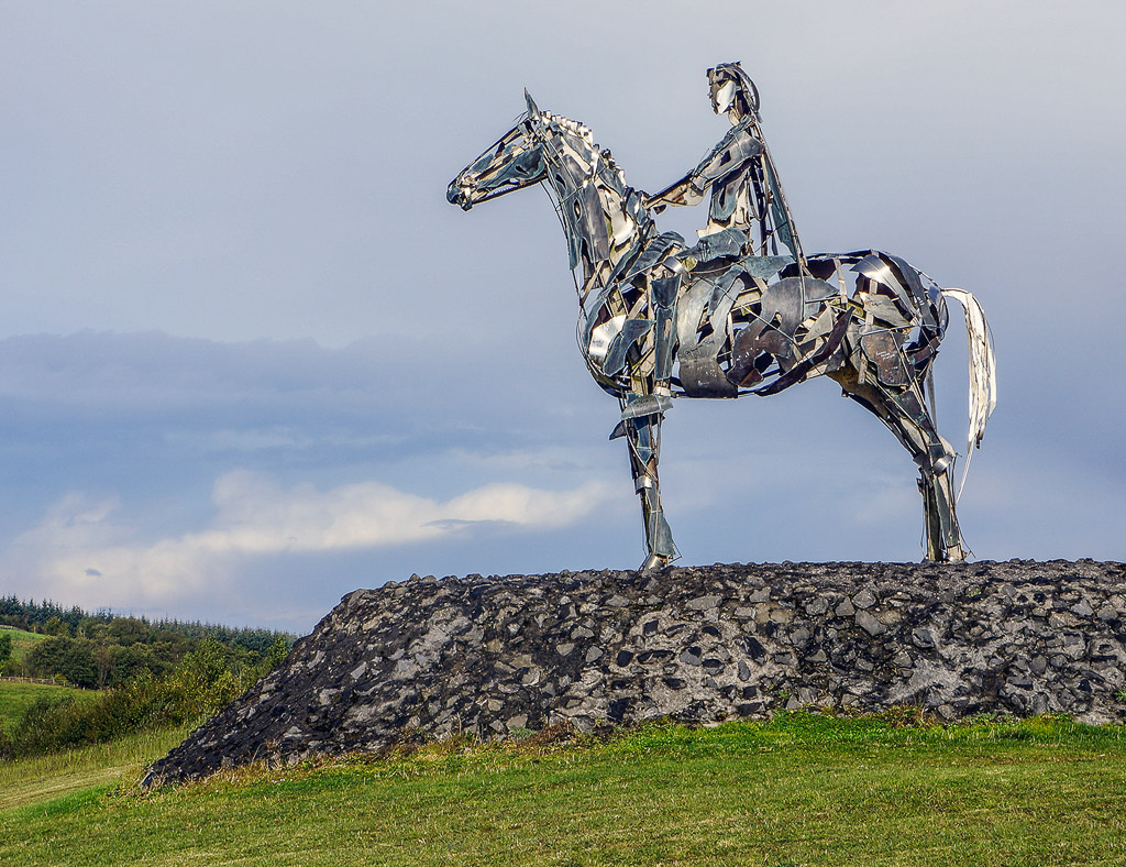 We see this road side statue on our way into Londonderry.