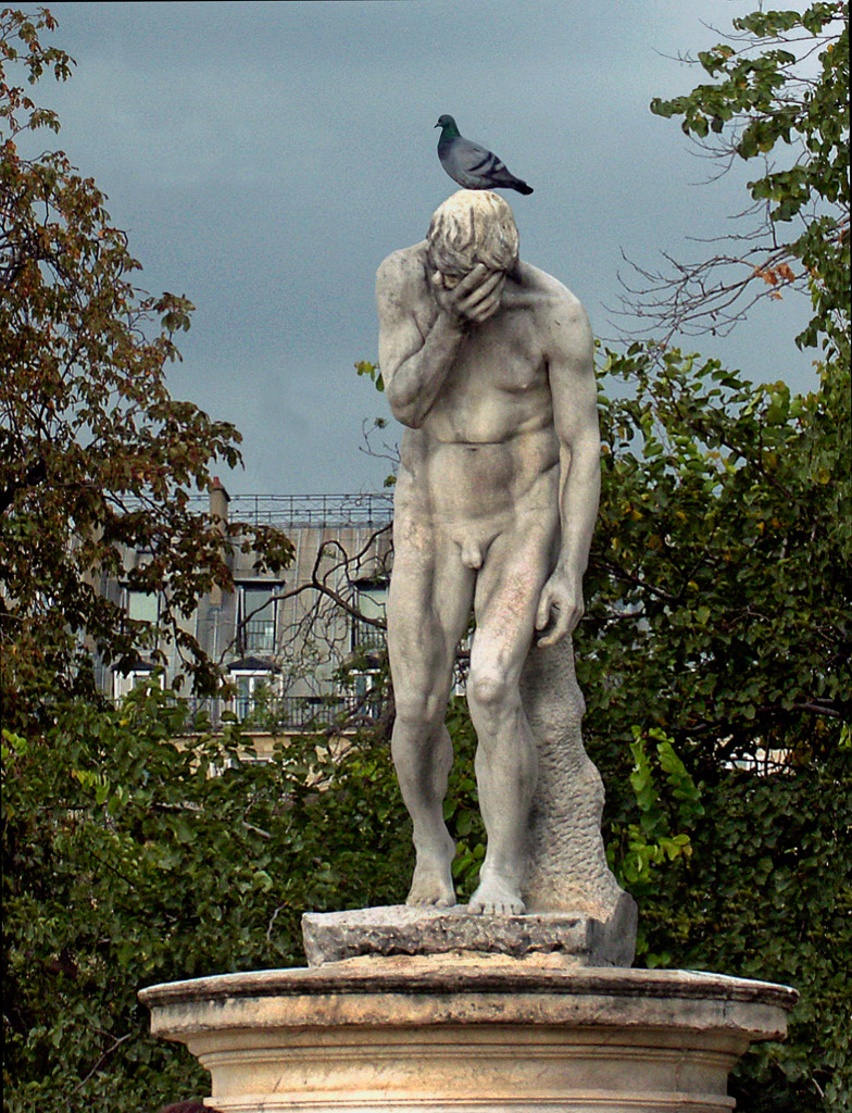 Much fine sculpture is found in the city's many well tended parks and gardens.